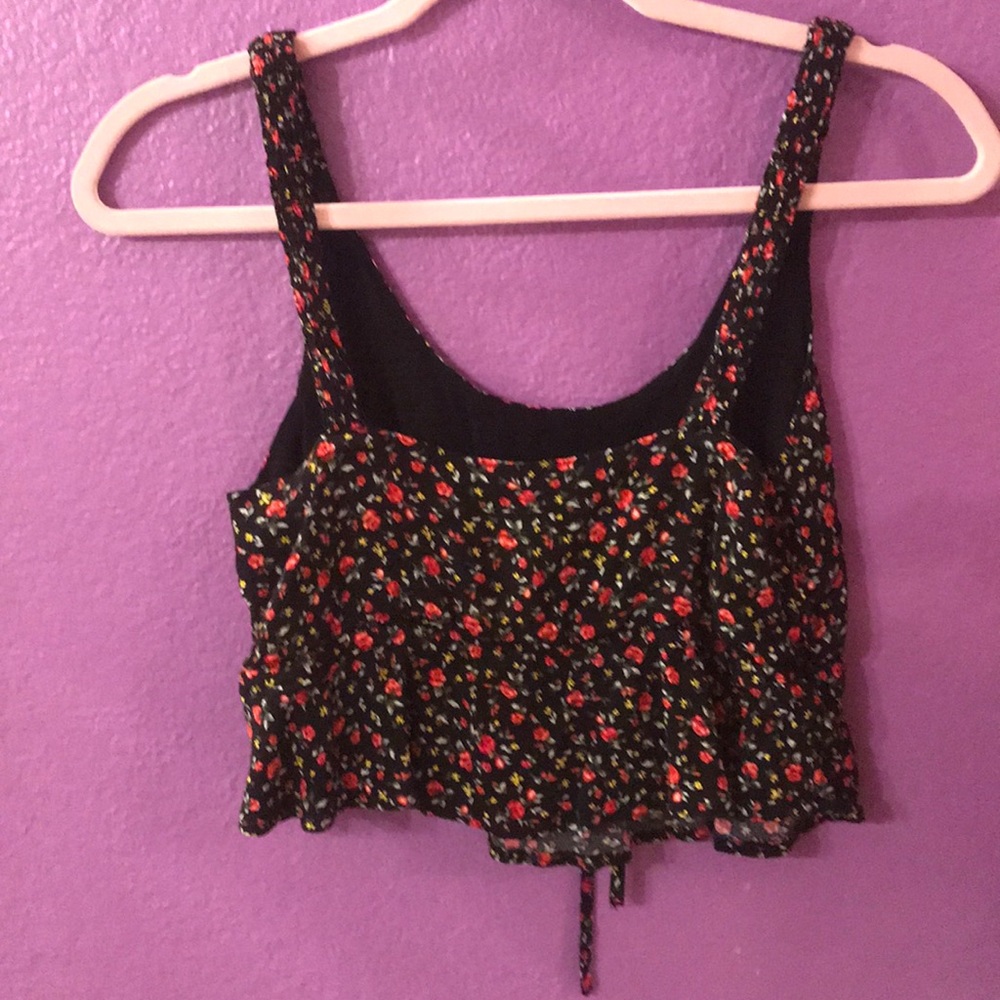 Croptop - Picture 2 of 2